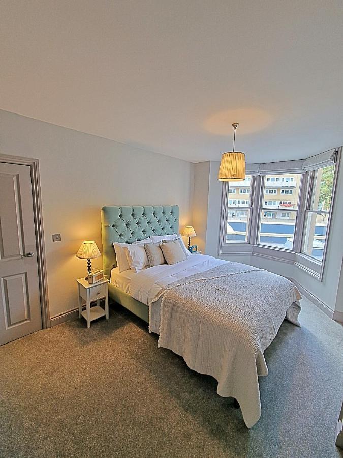 Beautiful Modern 1 Bedroom Apartment, City Centre Bath Exterior foto