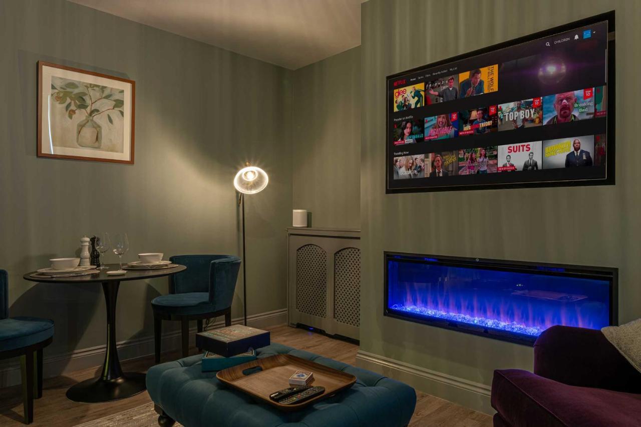 Beautiful Modern 1 Bedroom Apartment, City Centre Bath Exterior foto